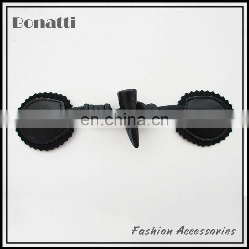 2 holes wood toggle buttons