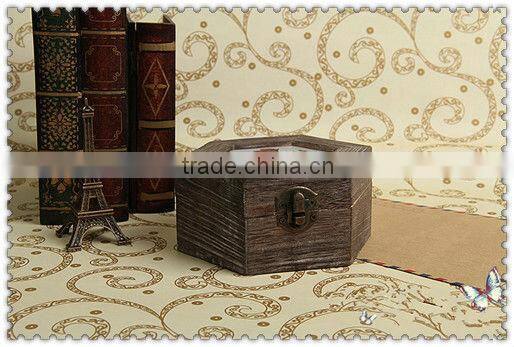 Polygon wooden box