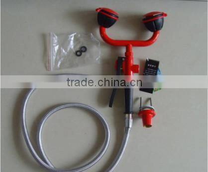 Portable eye washer stations