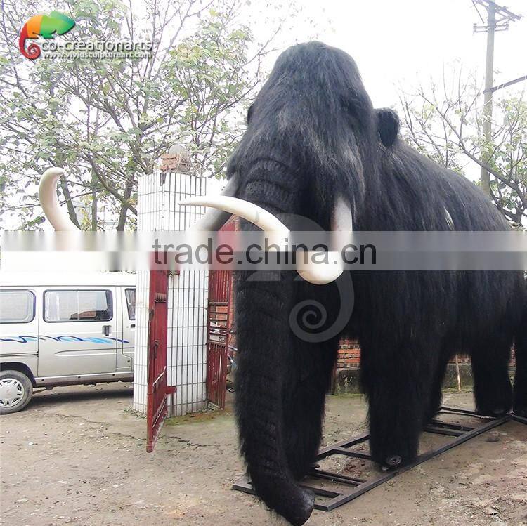 Animatronic animal plush polar bear