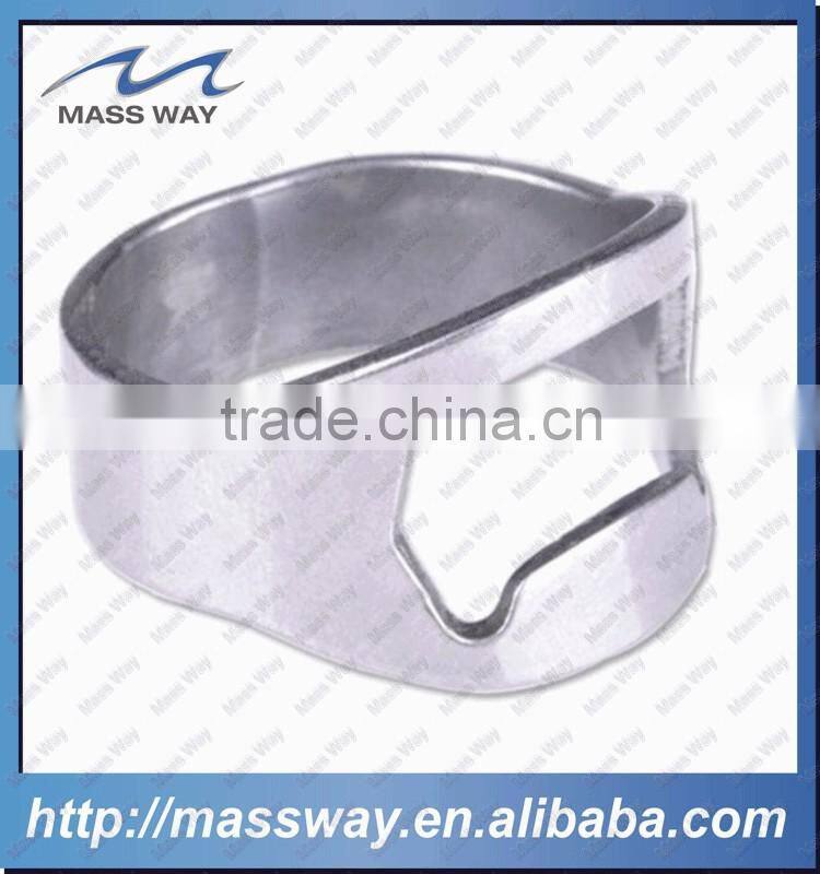 custom fashion stainless steel beer finger ring bottle opener