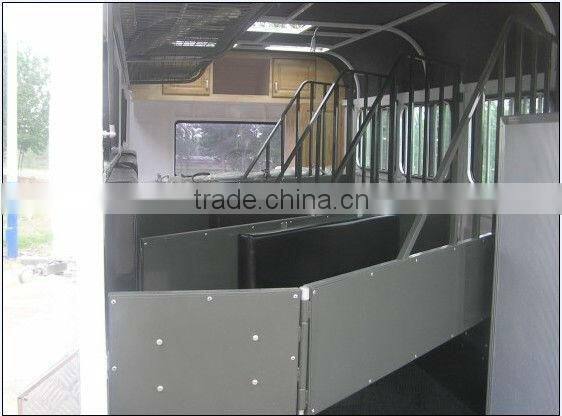 angle load horse floats for 3 horses