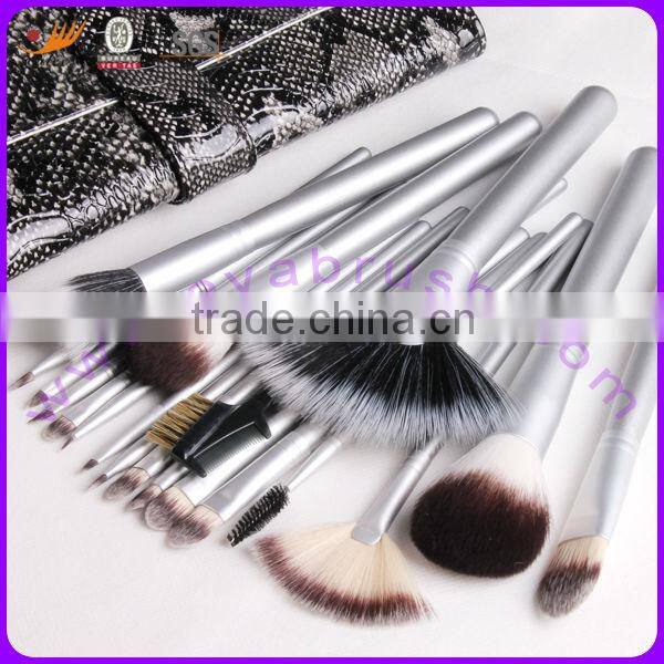 19pcs Natural Hair Professional Makeup Brush Set