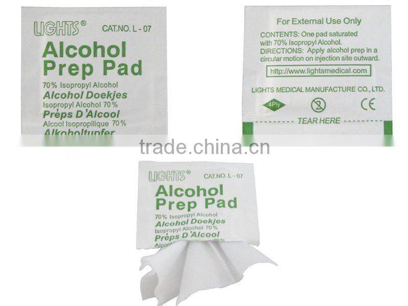 Alcohol antiseptic wipe L 07