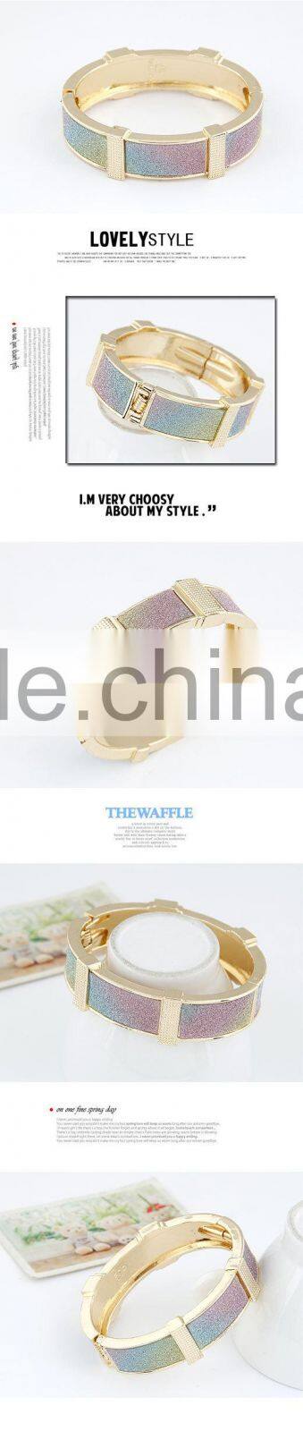 In stock marvelous gorgeous delicate cubic zirconia bracelet, gold bangles models, alloy bangle