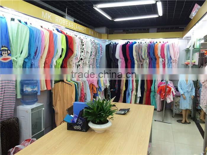 White hotel qulified cheap outdoor terry cotton bathrobes