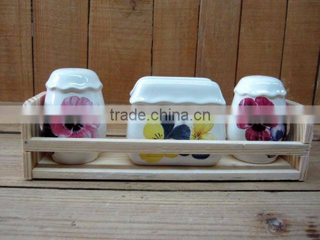 Elegant Ceramic tea pot with lid