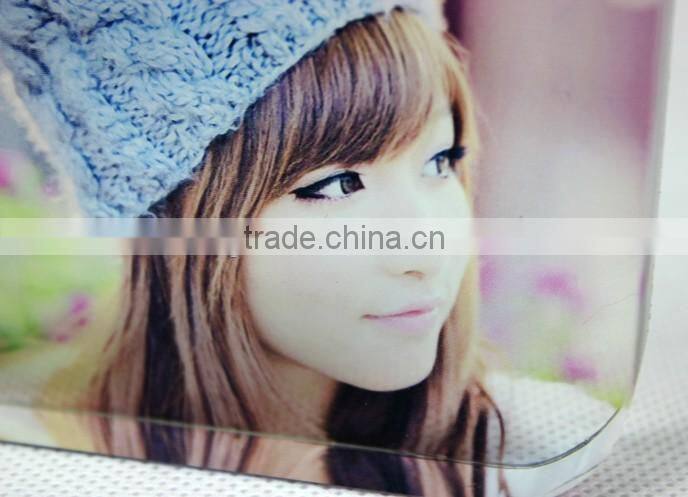 Color-printing crystal photo frame