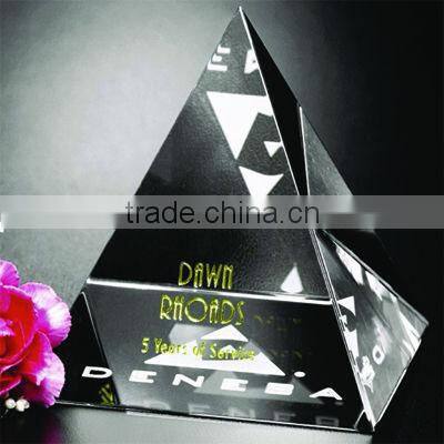 2016 classic pyramid crystal trophy award