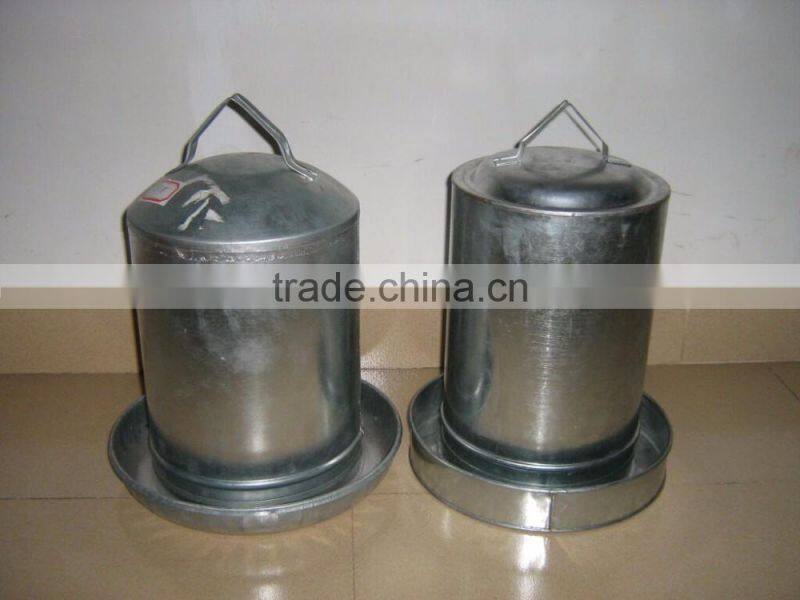 High quality galvanized chicken poultry feeder / drinker