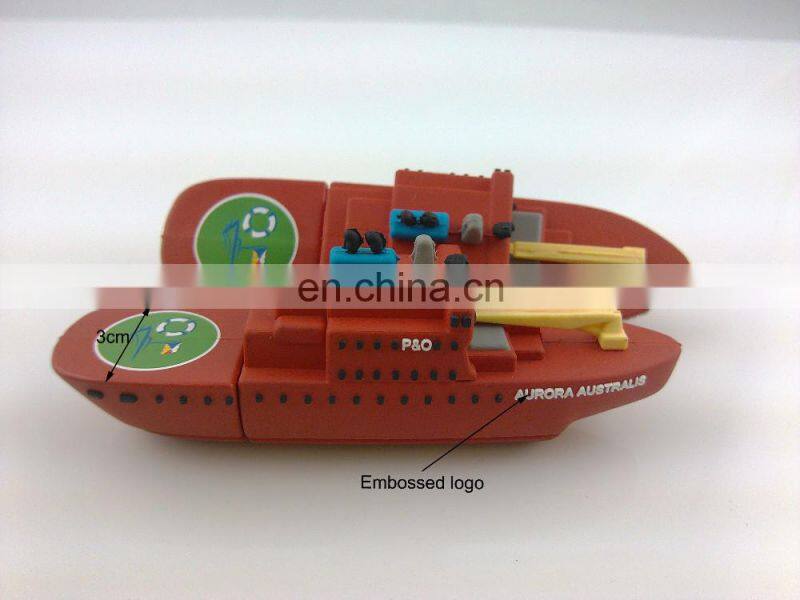 2016 New personalized pvc ship shape flash usb in low price