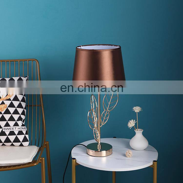 Top sale china wholesale cheap custom fancy iron hotel table lamp set for living room decor