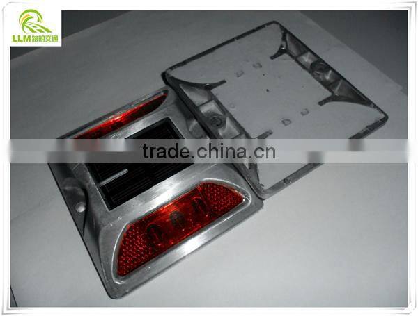 Traffic safety 122mm high compression aluminum LED solar road stud flashing light