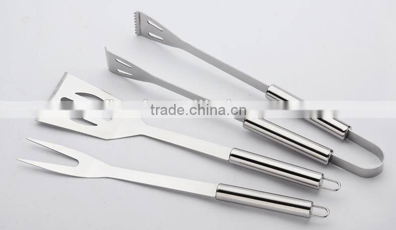 yangjiang factory manufacture stainless steel bbq tools with wood handle