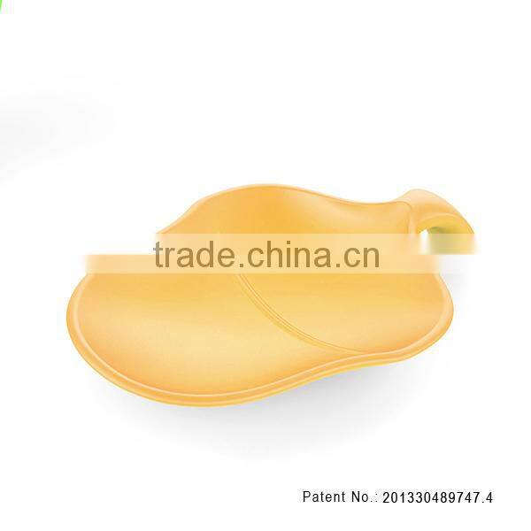 Silicone pinecone-shaped dessert holder