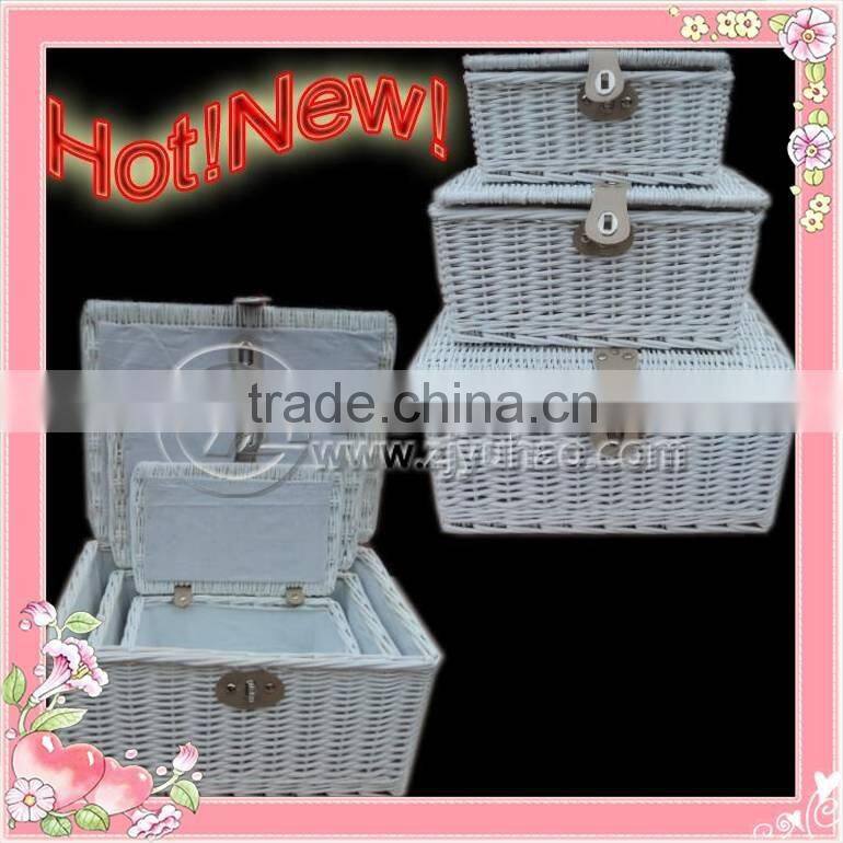 Decorative adult hampers and gift baskets