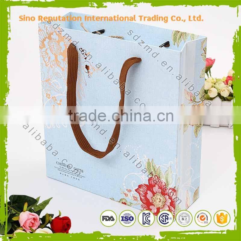New design gift famous brand printed kraft paper bag