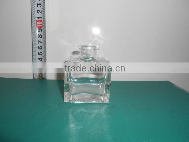 clear glass diffuser bottle with cork