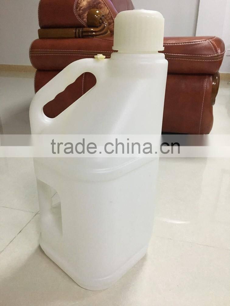 OEM Customize Blow Molding Plastic HDPE Jerry Can ,Oil Container , 5L/10L/5 gallon Fuel Can