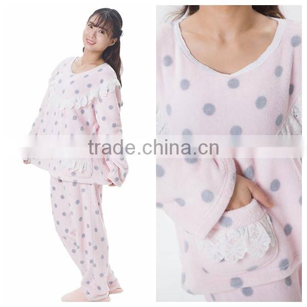 Eco-friendly soft anti-bacterial Pink Pajamas/100% Polyester Bathrobe