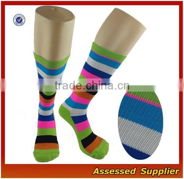 YXS67-Custom High Qulaity 20-30 mmHG Best Graduated Compression Socks