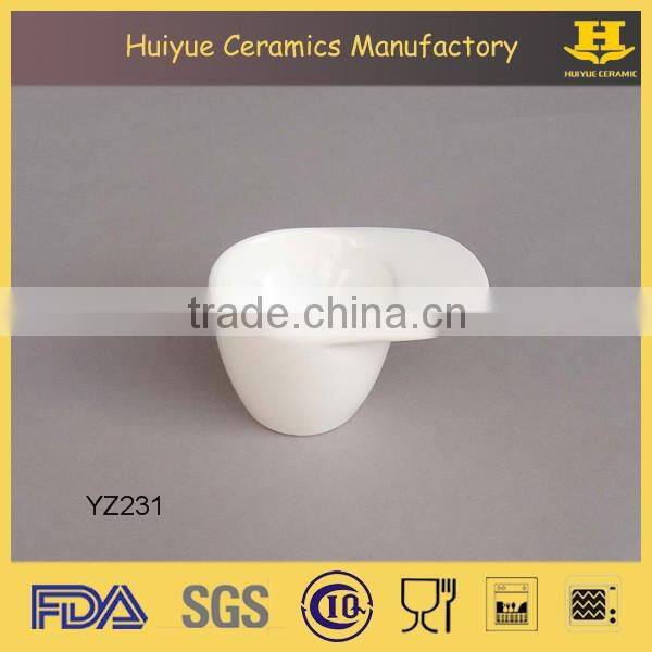 factory direct customize ceramic egg cup, cap shaped egg cup