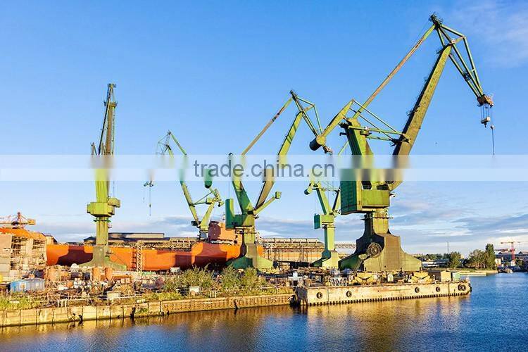 Reliability pedestal lifting harbour portal crane