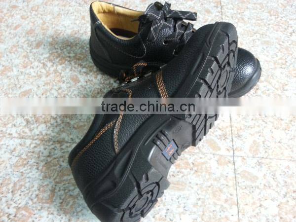 PU Injected Black Embossed Safety Shoes for Crews