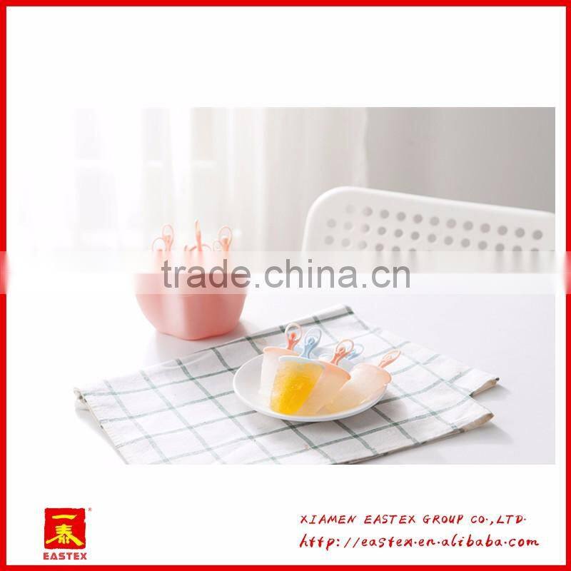 High Quality Eco-friendly 6 cells dancer Ice Cube Tray with dancers cover