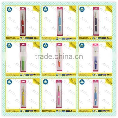 multi colors plastic handle aluminum pretty crochet hooks