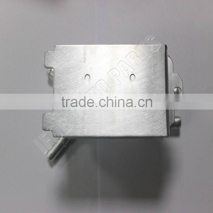 china aluminum plate fin oil cooler radiator for C30 B5244 S4 30683022