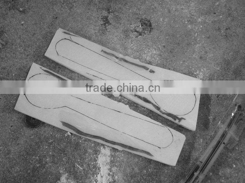 Horn caviar serving set