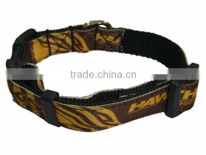 Extra thick dog lead with two lanyers stitched together