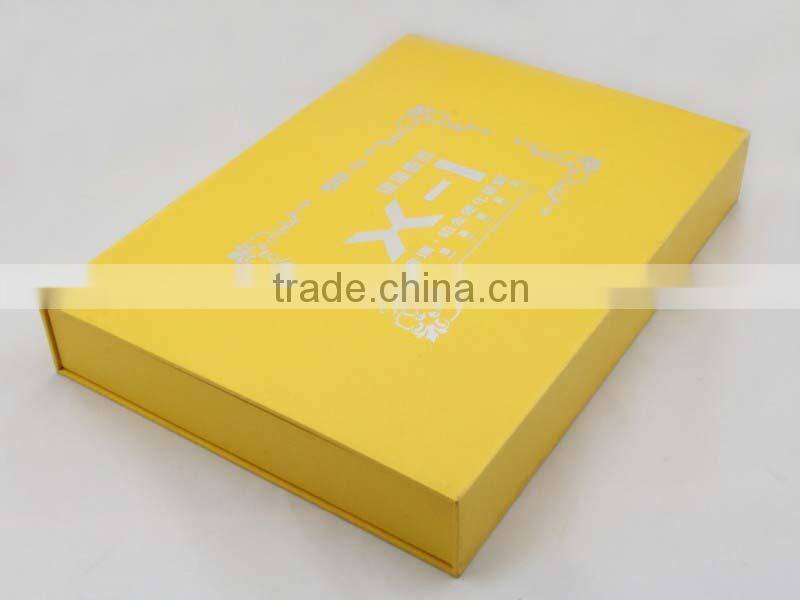 High quality clamshell box with magnetic closure scarf box , Accept OEM / ODM order