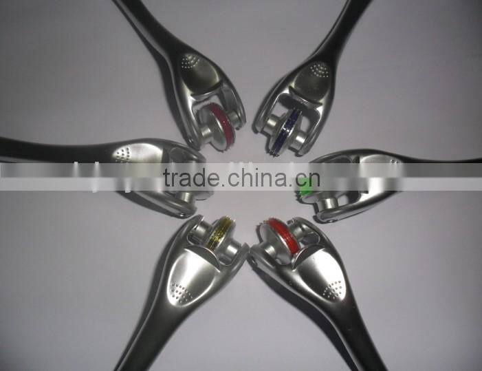 handy microneedle roller with 180 micro needles for eyes