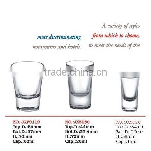 Hotel or home glass ice bucket