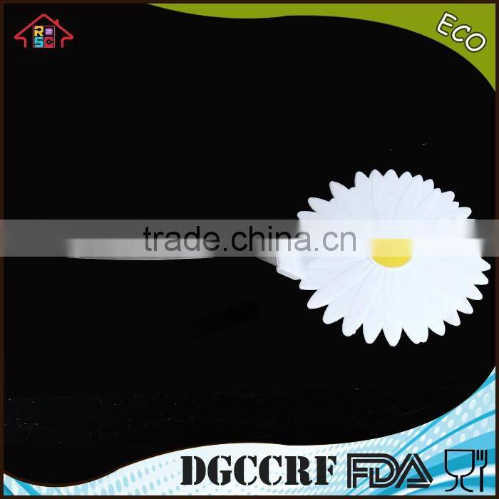 NBRSC LFGB/FDA standards stainless steel non-stick nylon egg omelette pancake turner new shaped