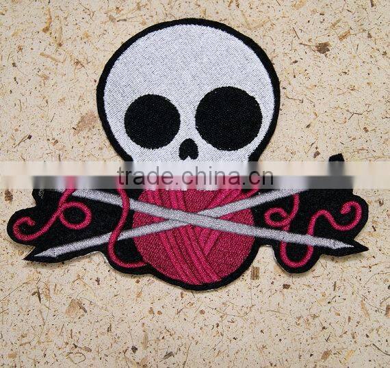Custom high quality embroidered creative skulls couples patch for clothes embroidery patch made in china choose size/color