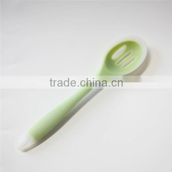2015 hot sale heat resistant silicone kitchen utensils