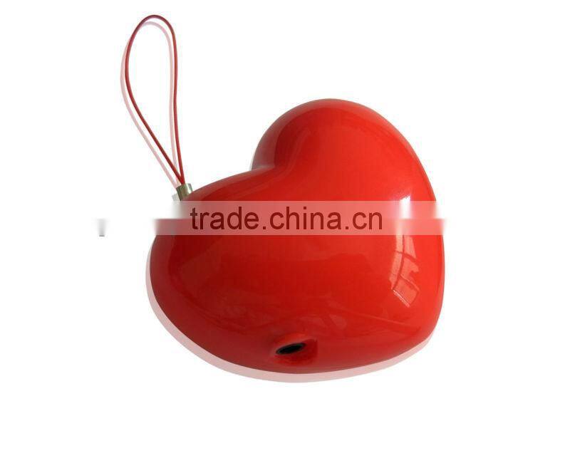 mps-520 portable popular cute mini heart speaker case