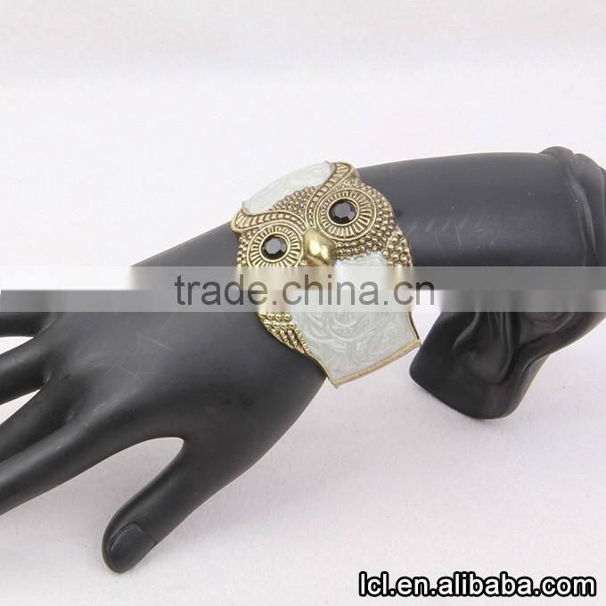 Hot sale vogue jewellers bangles, owl bracelet and bangles