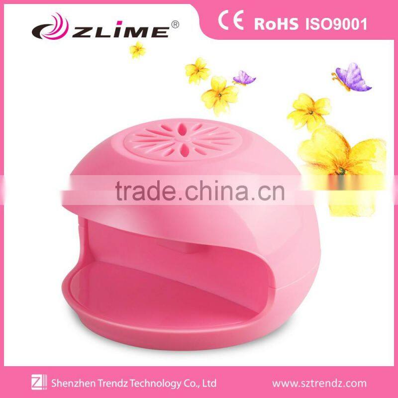 Personal home use battery operated automatical nail dryer