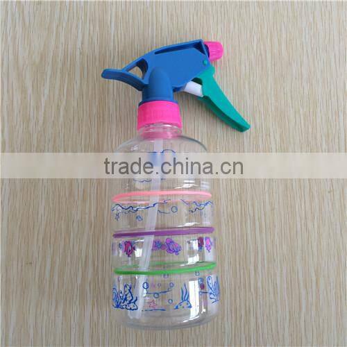 transparent plastic color garden spray bottle with trigger