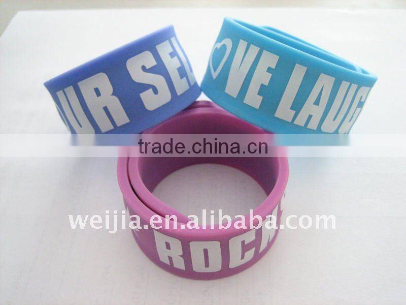 Hot sale fashionable silicone snap band