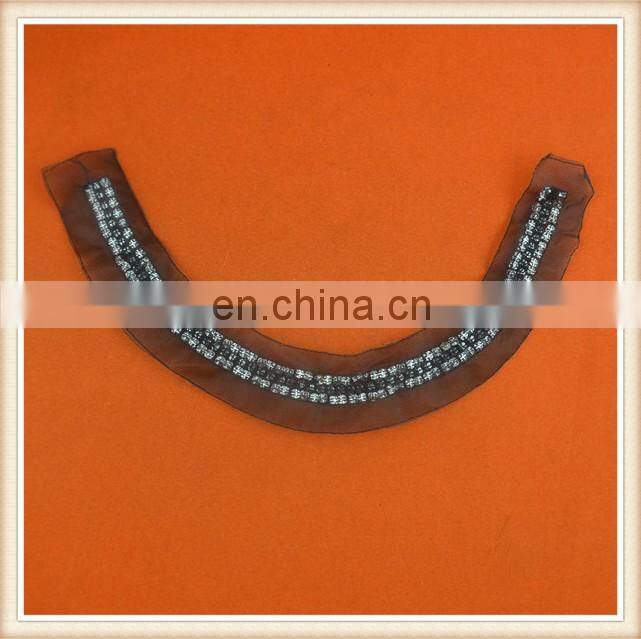 Latest custom wholesale design rhinestone beads embroidery neck trim