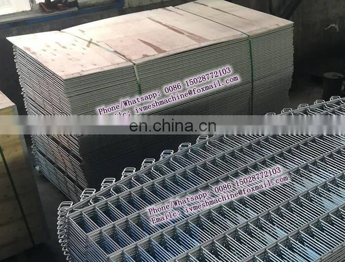 868 mesh fence panel from XINHAI wire mesh manufacture