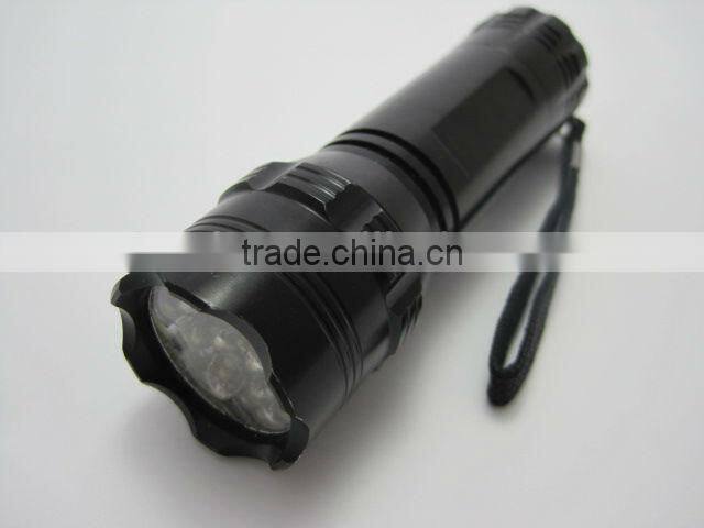 Aluminum mini 14 LED flashlight