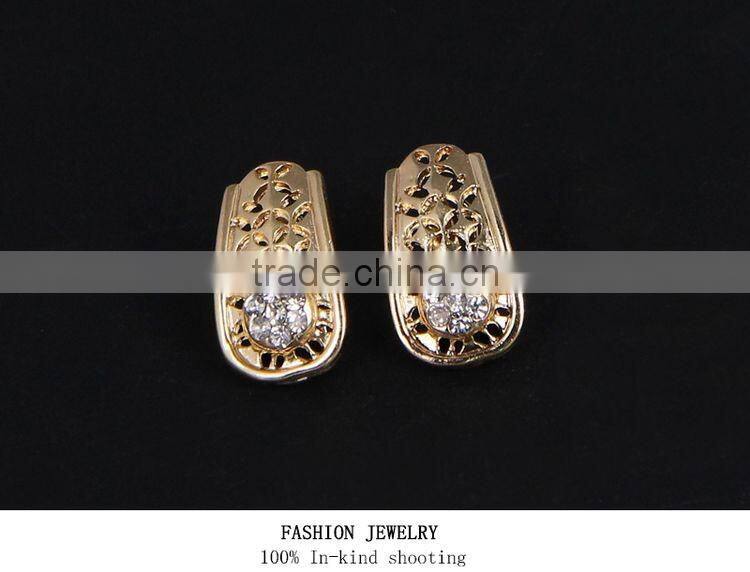 2016 Popular Design 18k Gold Jewellery Dubai Wholesale Jewelry Set Price