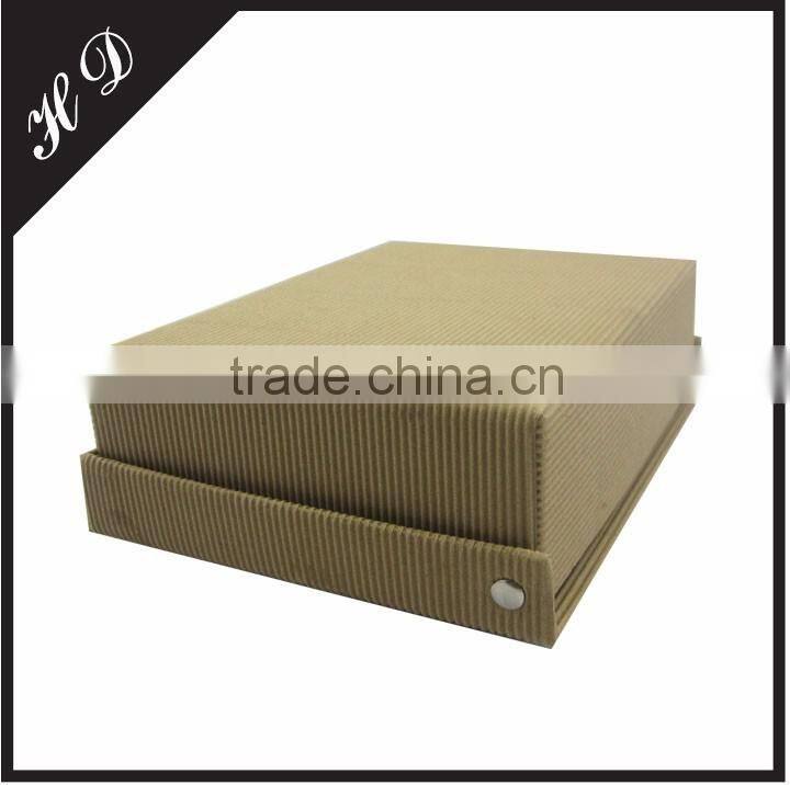 Belt Corrugated Clamshell Box