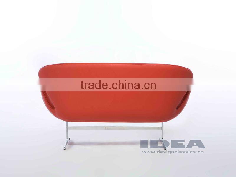 Replica Arne Jocabsen Swan Chair Loveseat - Red Genuine Leather